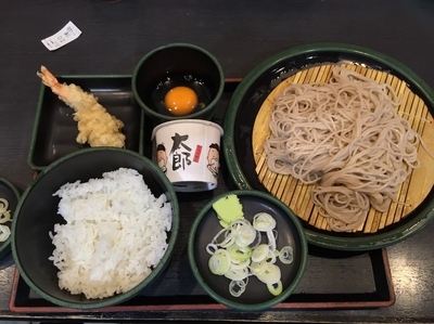 「朝定食・納豆＋海老天（￥360＋無料クーポン）」@ゆで太郎 鶴見中央店の写真