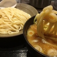 とろろ山芋つけめん(930円)