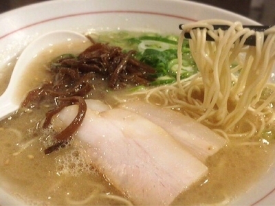 「白(550円)」@麺ダイニング 福の写真