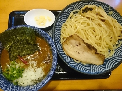 「カレーつけ麺￥800＋玉ねぎ増し￥100＝￥900」@つけめん・らーめん・煮干そば 金狼の写真