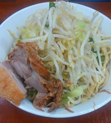 「小ラーメン700円　ヤサイ」@蓮爾 新町一丁目店の写真