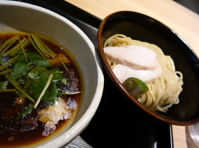 「あっさり淡麗鶏つけ麺」@煮干し中華そば 一燈の写真