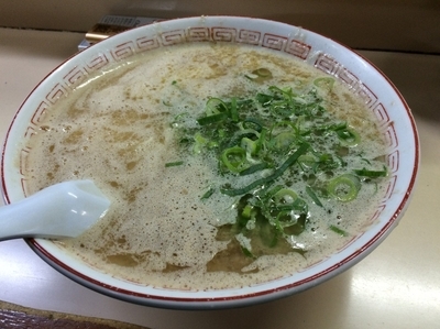 「ラーメン700円」@八ちゃんラーメン 薬院本店の写真
