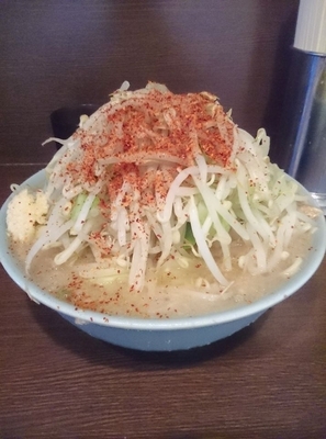 「小ラーメン　ヤサイ・ニンニク少なめ・トウガラシ」@ラーメン二郎 JR西口蒲田店の写真