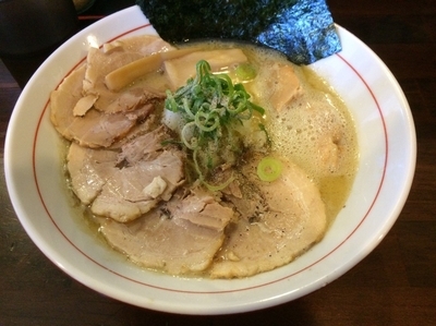 「濃厚肉煮干しそば／￥920」@いりにぼの写真