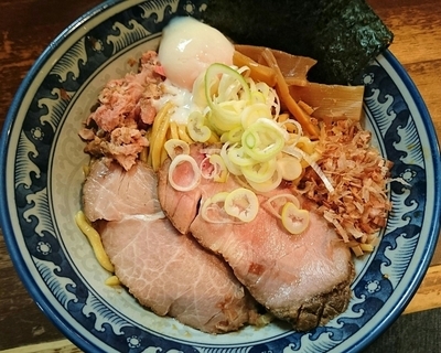 「油そば ＋チャーシュー1枚＋温玉」@兎に角 松戸店の写真