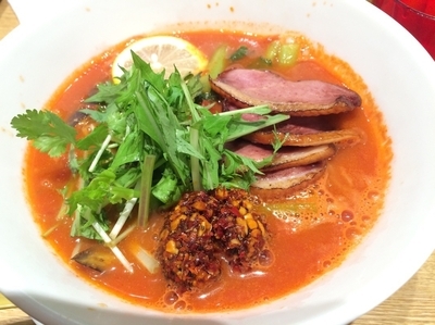 「パクチー香る合鴨のアジアントマト麺」@太陽のトマト麺 新宿東宝ビル店の写真