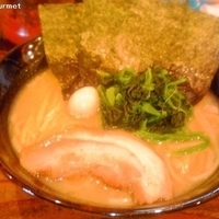 濃厚らーめん しょうゆ (680円)