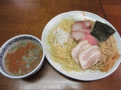 「限定　強煮干つけ麺（８５０円）＋味玉＋肉増し」@良温(Ra-on)の写真