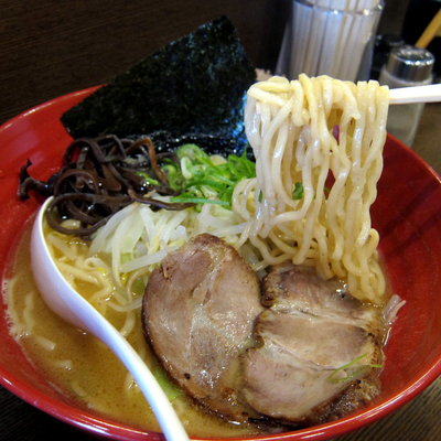「濃厚醤油ラーメン 700円（大盛サービス）」@中華そば うづまきの写真