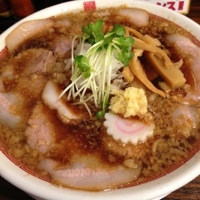 「背脂肉そば」@魁 肉盛りつけ麺 六代目けいすけの写真