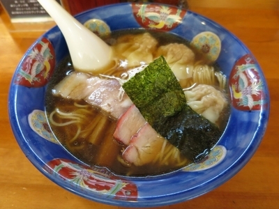 「肉ワンタン麺・ハーフ ７５０円 ※醤油」@支那そば 幸雲の写真