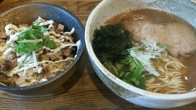 「昼限定煮干らーめん＆ミニチャーシュー丼(900円)」@らーめん 縁の写真
