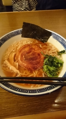 「とんこつ醤油」@らー麺にしかわの写真