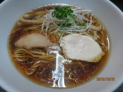 「醤油らぁ麺　　800円」@麺や金時の写真