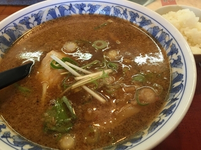 「赤味噌ラーメン842円」@古潭食堂 見川店の写真
