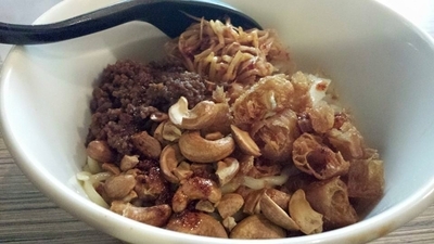 「坦々まぜそば（仮）」@吟醸らーめん 久保田 本店の写真