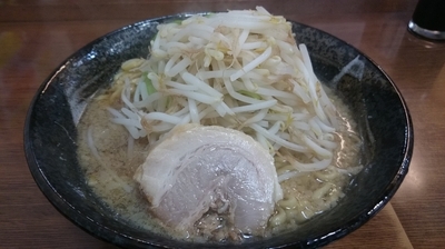 「豚そば」@インパクト製麺所 らぁめん misoraの写真