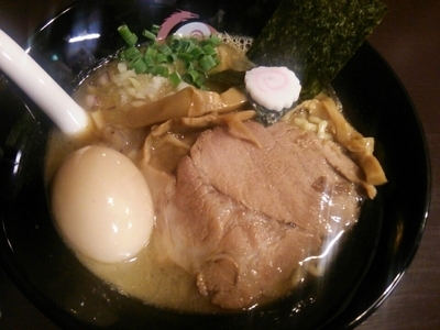 「味玉鯛焼き干し中華そば」@おおぜき中華そば店 早稲田店の写真