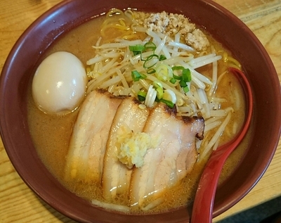 「3枚チャーシュー味噌らぁめん」@大公の写真