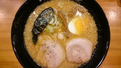 「嵐げんこつラーメン￥650・ライス￥100」@らぁめん花月嵐 草加バイパス店の写真
