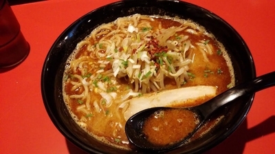 「辛味噌拉麺大盛り」@辛味噌拉麺BOMBERの写真