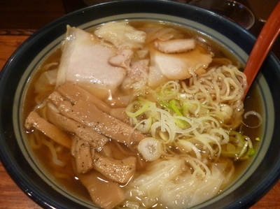 「ワンタン麺」@ワンタンメンの満月 仙台定禅寺店の写真