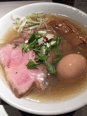 「煮豚塩そば」@SOBAHOUSE金色不如帰の写真