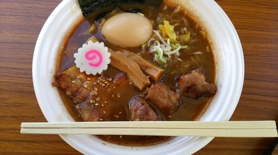 「【中華蕎麦とみ田】王道の濃厚豚骨魚介ラーメン+特製全部のせ」@東京ラーメンショー2015の写真