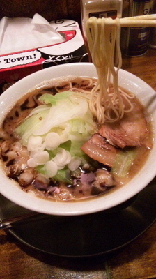 「とんこつらぁ麺¥650」@らー麺屋台 骨のzuiの写真