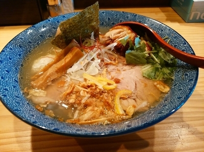 「特製鶏塩そば(並盛・130g)950円」@中華蕎麦 つけ麺 五味五香の写真