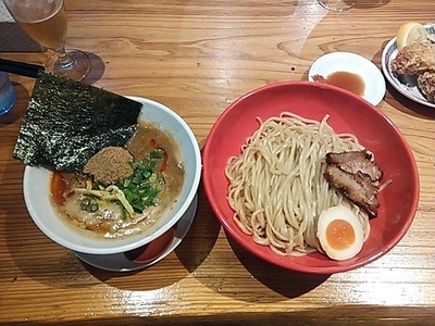 「濃厚魚介豚骨つけ麺」@ラー麺ずんどう屋 新宿歌舞伎町店の写真