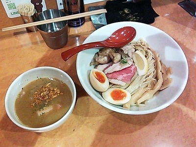 「鶏白湯特製つけ麺」@麺屋 翔 西新宿本店の写真