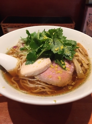 「醤油ゆずみつばラーメン」@麺屋 六感堂 Rock'anDoの写真