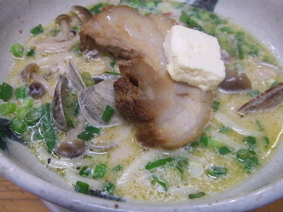 「【限定】あさりの牛乳らーめん(塩)　並　８８０円」@自家製麺 てんかの写真