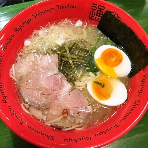 通堂うま塩ラーメンおんな味　味玉付き