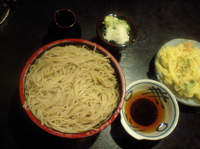 「もりそば（中盛り）＋かきあげ」@草笛 上田店の写真