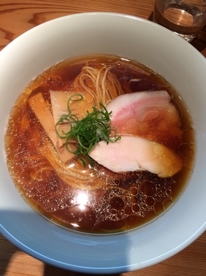 「醤油750円、味玉生姜中華850円」@らぁめん鴇の写真