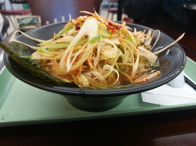 「ピリ辛ねぎらーめん」@ピーターパンエクスプレス ロイヤルホームセンター店の写真