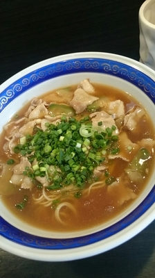 「とろ～りスープの肉ザーサイ麺  750円」@燵家製麺の写真
