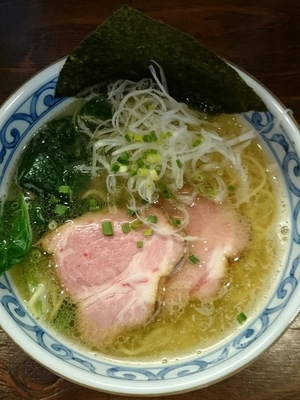 「鯛煮干しのあっさりラーメン」@らー麺屋 バリバリジョニーの写真