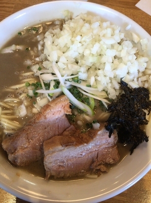 「濃厚 煮干しそば」@中村屋総本山の写真