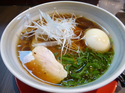 「醤油ラーメン（８２０円）＋味玉（１２０円）」@柳麺 呉田-goden-の写真