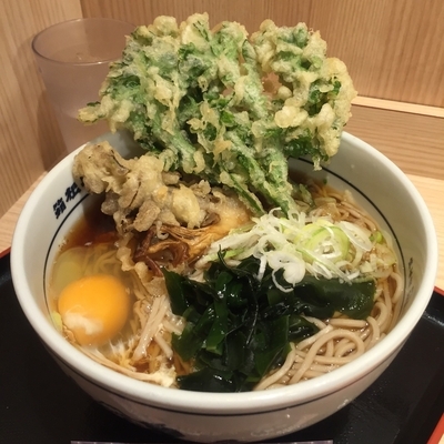 「舞茸・春菊天（￥480）」@名代 箱根そば 四谷店の写真