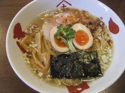 「塩ラーメン700円+味付煮玉子100円」@支那そば やまき 正月屋分店の写真