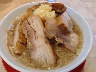 「ラーメン大盛 ニンニク増し背脂増し麺硬めTP肉増し ¥1,160」@まるぎん道場の写真