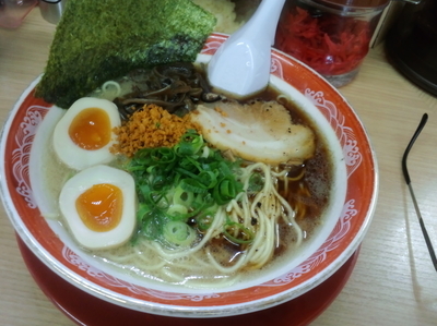 「黒味玉730円バリカタ」@はかた大将の写真