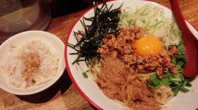 「〖秋限定〗まぜそば（割り飯付)」@つけ麺専門店 三田製麺所 新橋店の写真