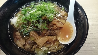 「ぼっかけ醤油らーめん」@らーめん酒家 驛麺 新大阪の写真