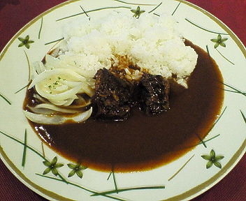 「牛の煮込み添えビーフカレー　１０００円」@Chez Innoの写真